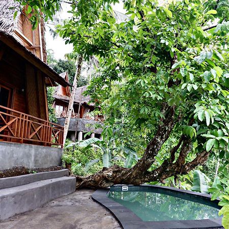 Aum Resort Pulukan Exteriör bild