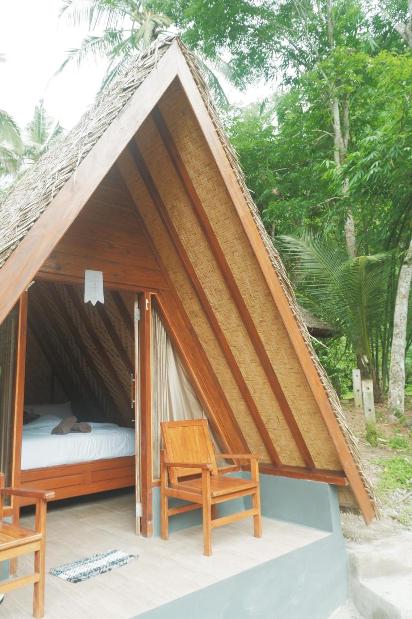 Aum Resort Pulukan Exteriör bild