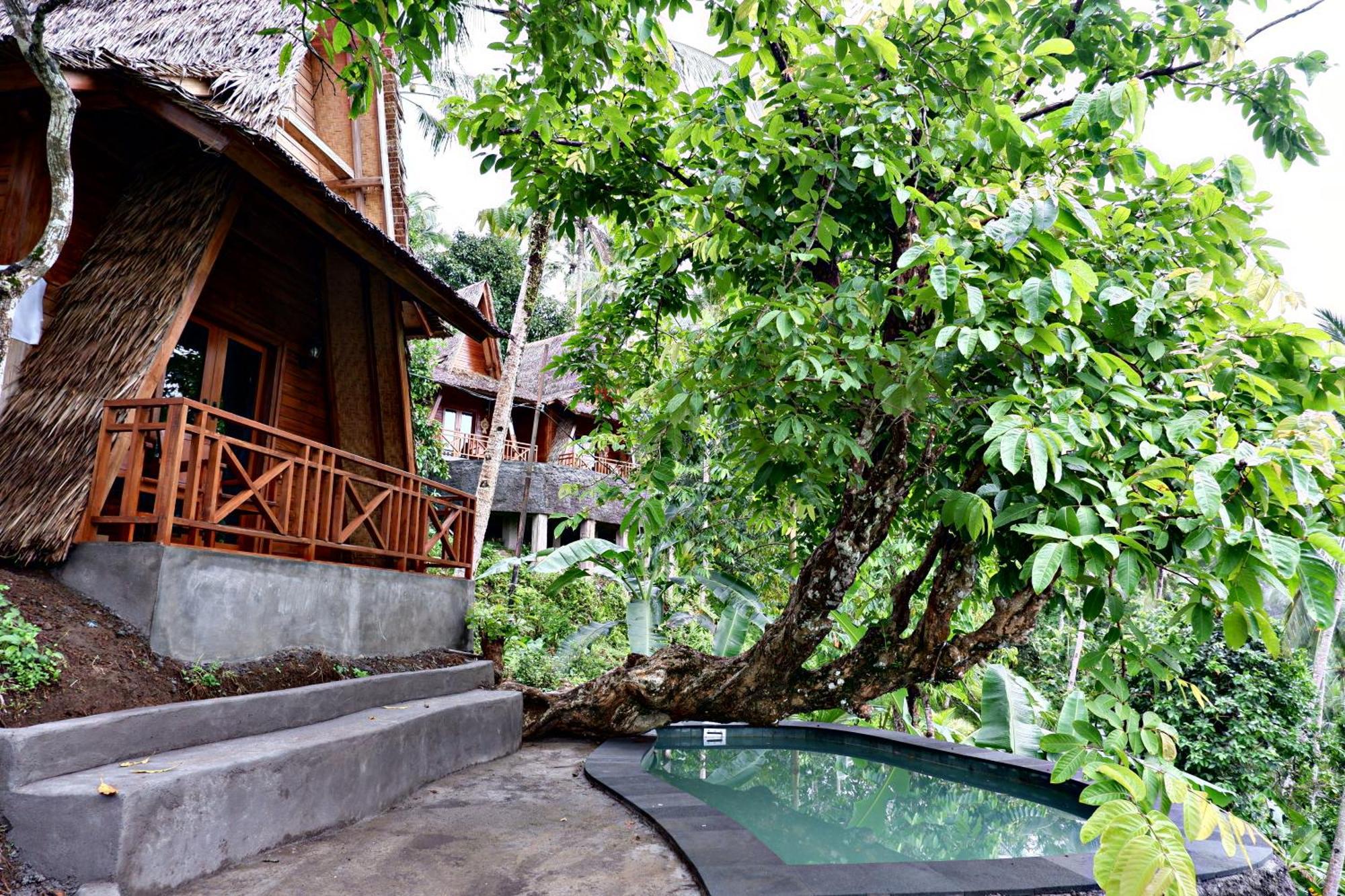 Aum Resort Pulukan Exteriör bild